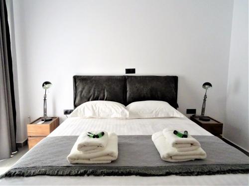 Postel nebo postele na pokoji v ubytování Joy Luxury Apartment near Acropolis