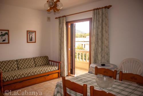 Χώρος καθιστικού στο Apartamentos La Cabaña
