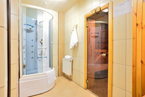 Ванная комната в Raziotel Kryvyi Rih