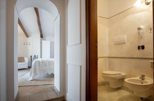 A bathroom at Villa Esposito