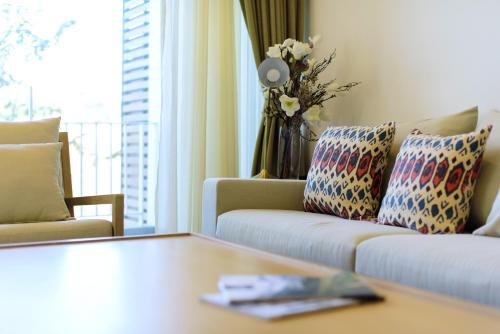 Un lugar para sentarse en The Gallery Khao Yai Hotel and Residence - SHA Plus