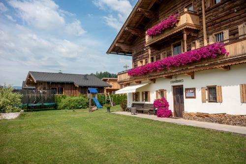 Giardino di Narzenhof Wellness Chalets, Familien & Luxus Apartments am Bauernhof