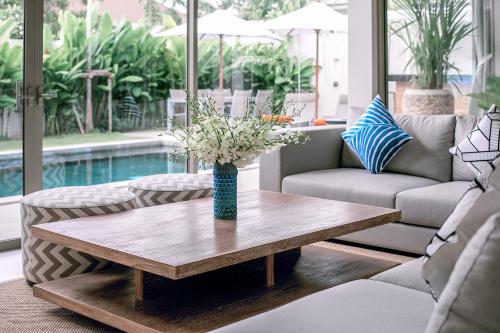 Piscina en o cerca de Modern 3BR Villa with Private Pool and BBQ