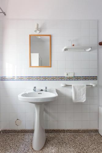 Gallery image of Hostal Las Nieves in Ibiza Town