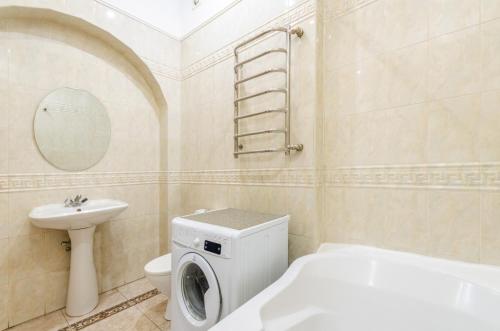 Koupelna v ubytování Шикарная видовая 2-комнатная квартира в Центре Киева