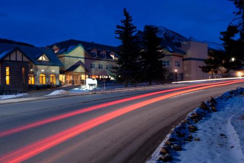 Foto dalla galleria di YWCA Banff Hotel a Banff