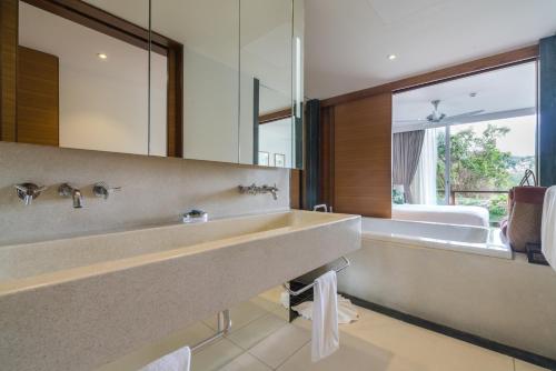 ห้องน้ำของ The Chava Resort