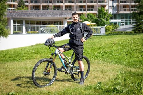 
Biking at or in the surroundings of Kempinski Hotel Das Tirol
