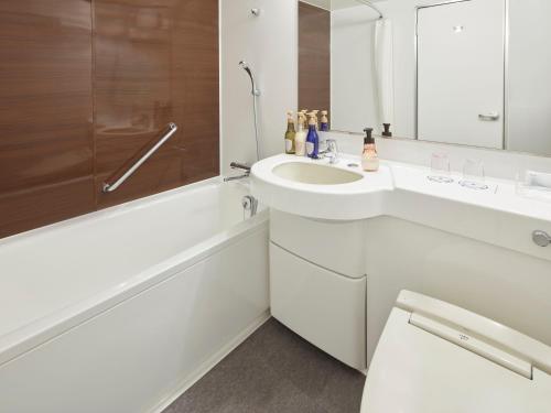 Ванная комната в HOTEL MYSTAYS Kiyosumi Shirakawa