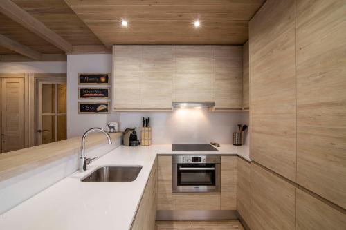 A kitchen or kitchenette at FLOC DE NEU de Alma de Nieve