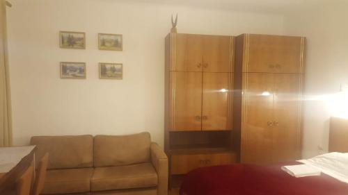 Ένα ή περισσότερα κρεβάτια σε δωμάτιο στο Room in An Old House
