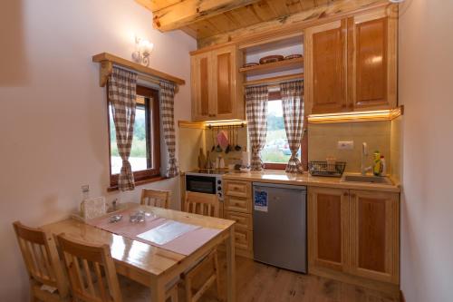 Cuisine ou kitchenette dans l'établissement Mountain house Popović Tara