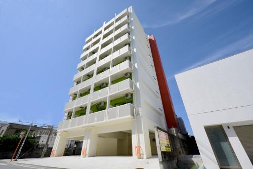 Edificio en el que se encuentra el apartahotel