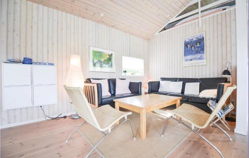 Khu vực ghế ngồi tại Holiday Home Hvidmosevej Ebeltoft Iv