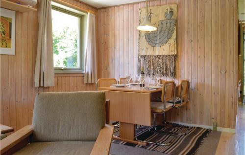 Posezení v ubytování Two-Bedroom Holiday Home In Jagerspris