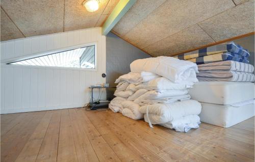エーベルトフトにあるBeautiful Home In Ebeltoft With 4 Bedrooms, Sauna And Wifiのギャラリーの写真