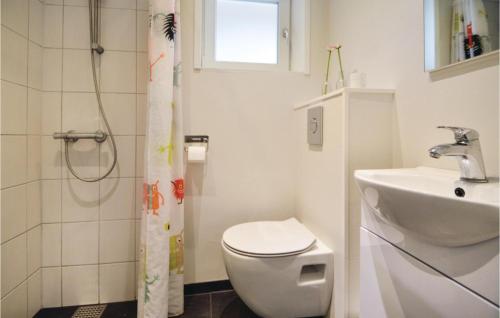 BallumにあるAwesome Home In Bredebro With 3 Bedrooms And Wifiのギャラリーの写真