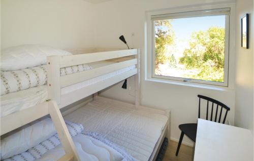 Imagen de la galería de 6 Bedroom Stunning Home In Grenaa, en Grenå