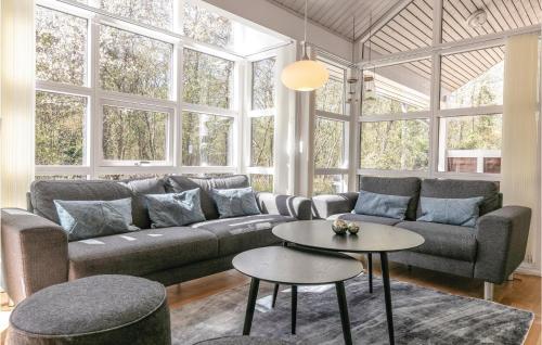 Posezení v ubytování Rubinsøen Skovhuse