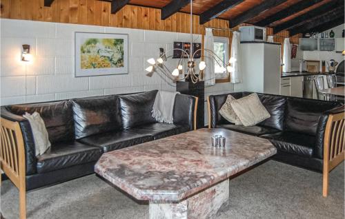 Χώρος καθιστικού στο Holiday Home Sivvejen