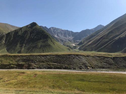 Gallery image of Snoveli Kazbegi Stepantsminda in Sno