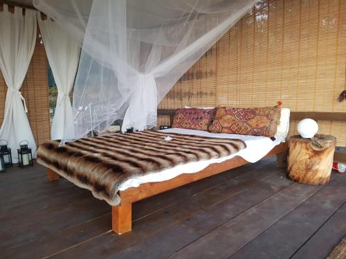 Katil atau katil-katil dalam bilik di Casa sull'albero - Only for lovers Experience -