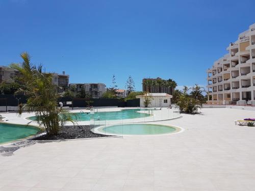 San Marino with heated pool, only 450 meters to the beach, aircondition, wifi