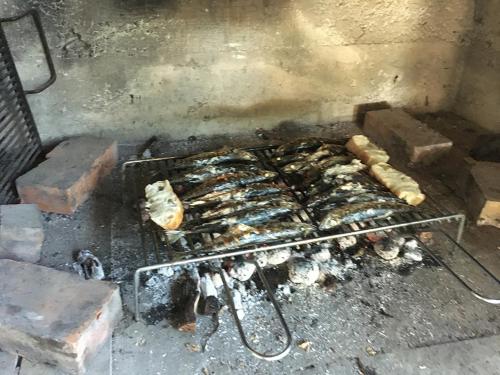 Kemudahan BBQ tersedia untuk tetamu di apartmen