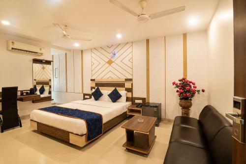 Gallery image of Hotel Sheetal Plaza in Surat