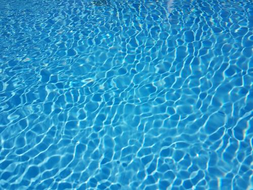 a close up of blue water in a swimming pool at B&B Villa Giulia in Desenzano del Garda