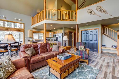 Cedar Lane Golf Course Home – Photos 3