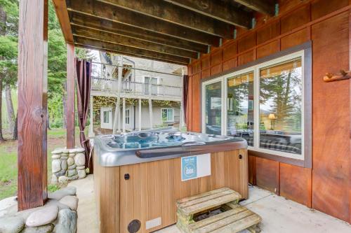 Cedar Lane Golf Course Home – Photos 5
