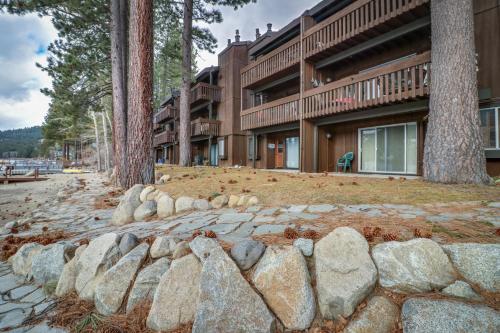 Donner Lake Retreat – Photos 2