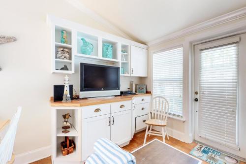 Starfish Beach Cottage #3 – Photos 5