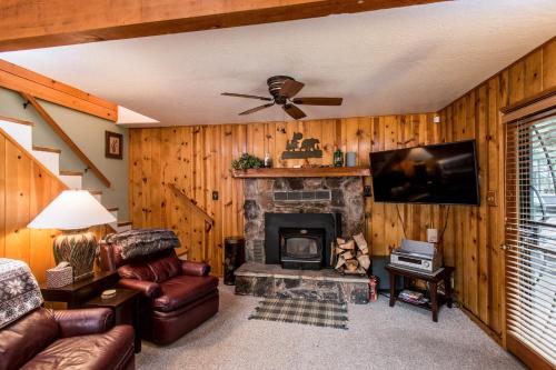 Shaver Village Chalet – Photos 2