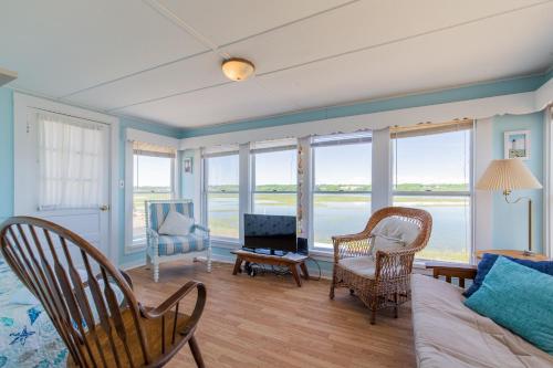 The Eastern Avenue Cottage – Photos 3