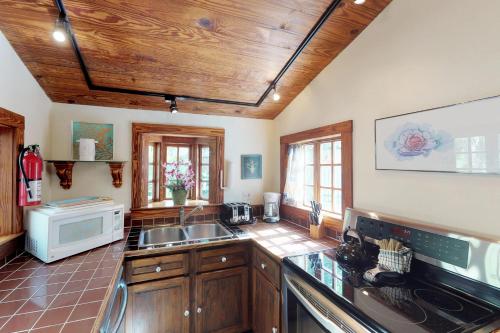 Passover Cottage – Photos 3