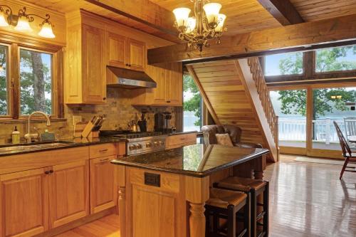 468 Pequawket Drive – Photos 3