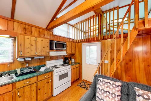 Rocky Creek Cabins A & B – Photos 2