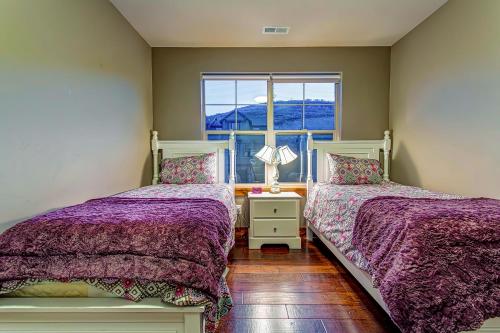 Un pat sau paturi într-o cameră la The Retreat