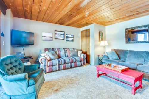 Bay Point Lakefront 4A Down – Photos 3
