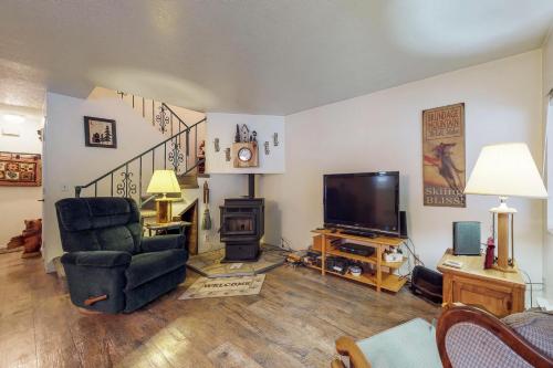 Dancing Bear Condo – Photos 5