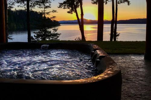 Hayden Lake Luxury – Photos 3