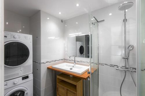 Ένα μπάνιο στο La Villa d'Emma