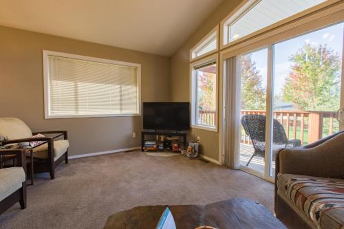 Fox Hollow Home – Photos 3
