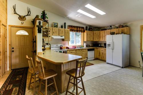Strawberry Log Cabin Retreat – Photos 3