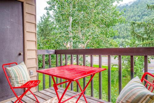 Mountain Stream Condo – Photos 3