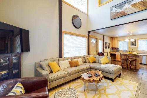 Our Mountain Home – Photos 4
