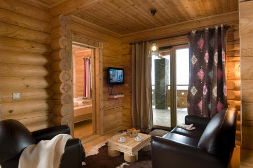 Μια τηλεόραση ή/και κέντρο ψυχαγωγίας στο Chalet Ana & SPA