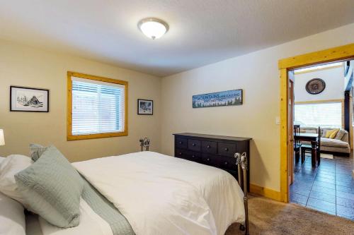 Our Mountain Home – Photos 3